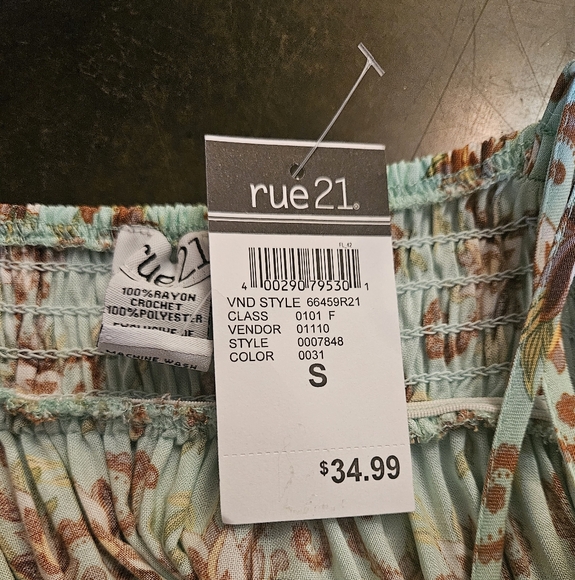 NWT Fun And Flirty Crochet Halter Style Maxi Dress - Picture 7 of 14